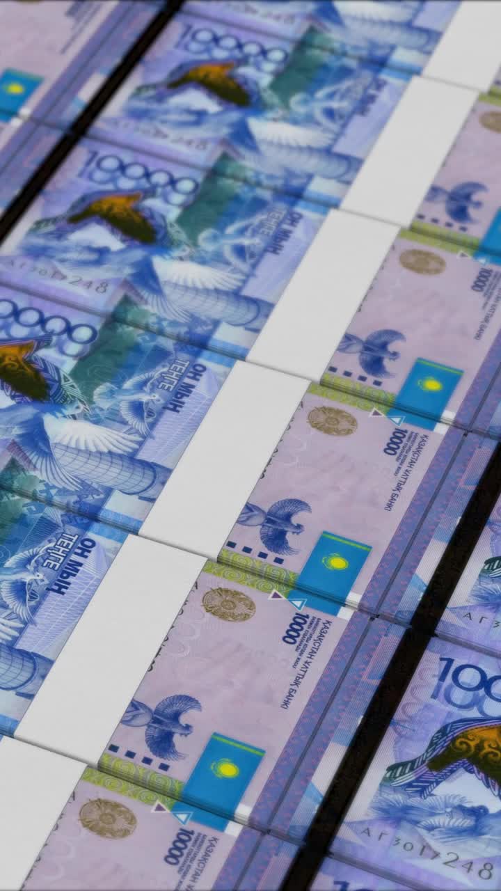 vídeo vertical de billetes de 10000 tenge de kazajstán impresos por una imprenta de dinero
