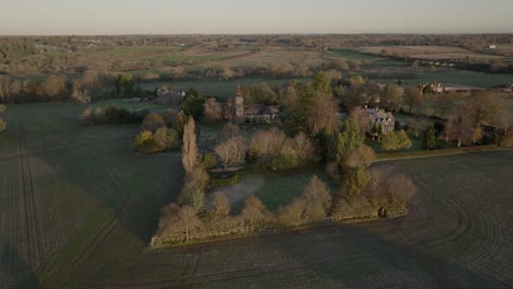 Iglesia-Del-Pueblo-Inglaterra-Antena,-St-James-The-Great,-Old-Milverton,-Warwickshire,-Vista-Aérea-Invierno