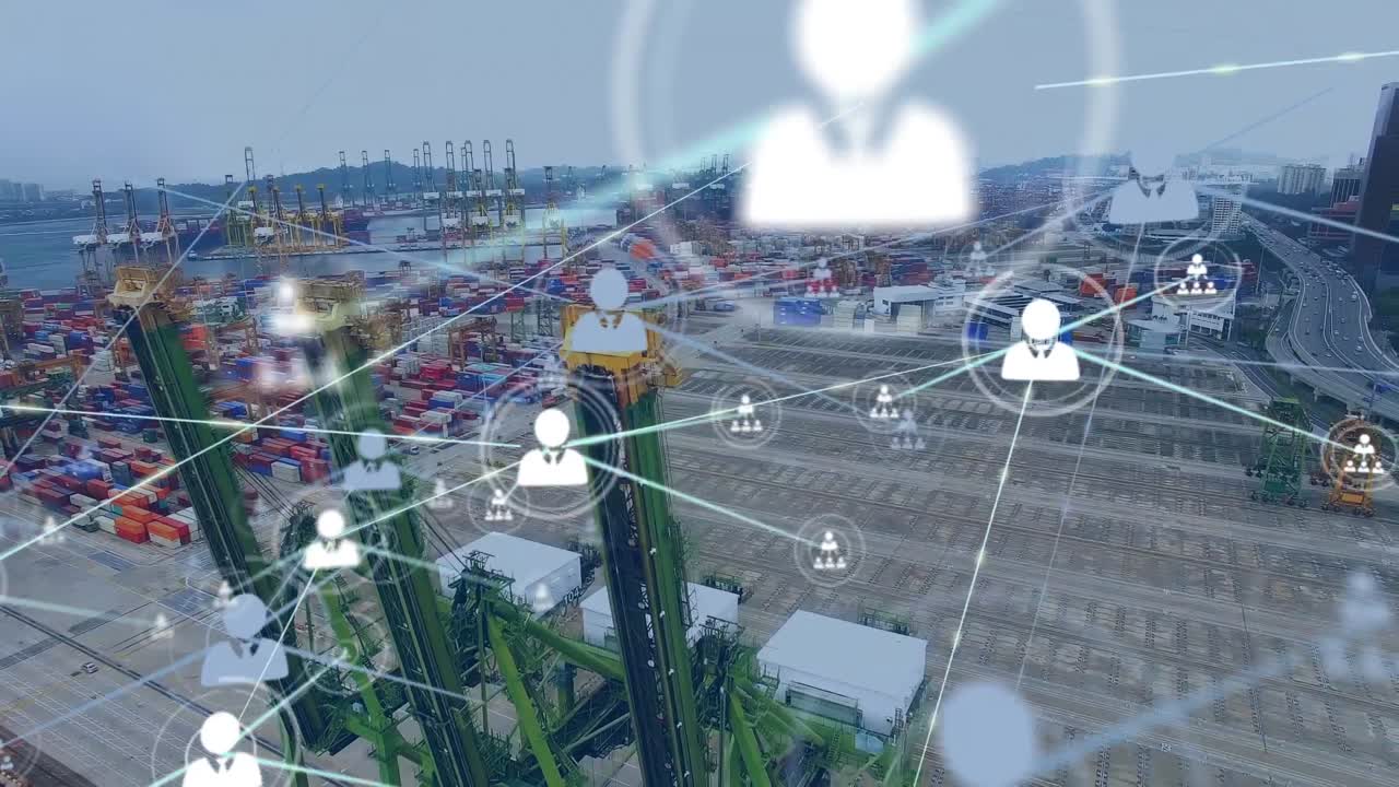 red de iconos de perfil frente a la vista aérea del puerto