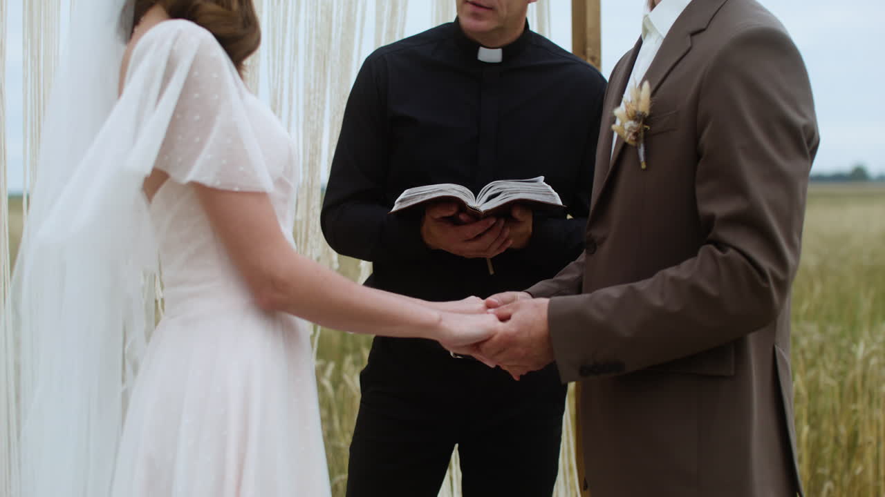 결혼 하는 부부