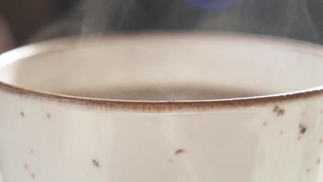 bebida caliente en una taza