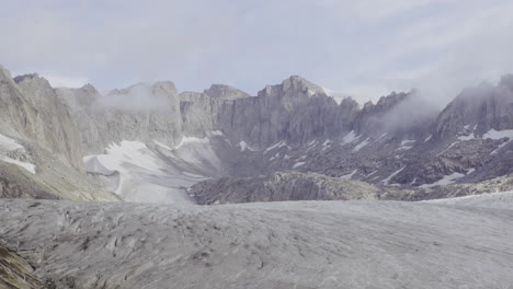 paisaje de glaciares de montaña
