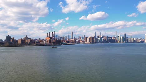 Panorama-De-Día-Soleado-Del-Centro-De-La-Ciudad-De-Nueva-York