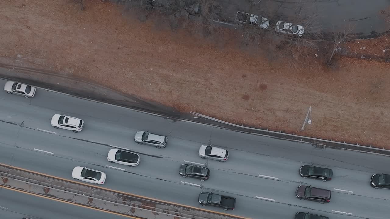 Bredt luftperspektiv af Brooklyns transportårer