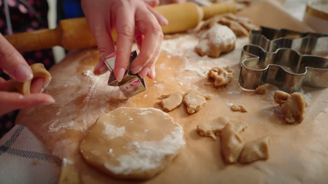 Weihnachtsplätzchen zu Hause backen