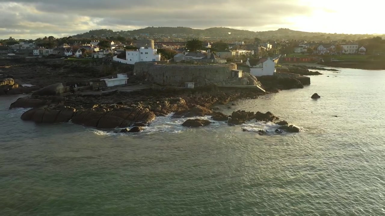Forty Foot, Sandycove, Západ slunce, Dron, Oddálení, 22. prosince 2019