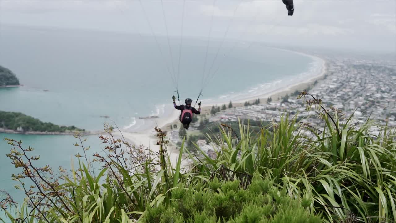 Scenic Paragliding Views