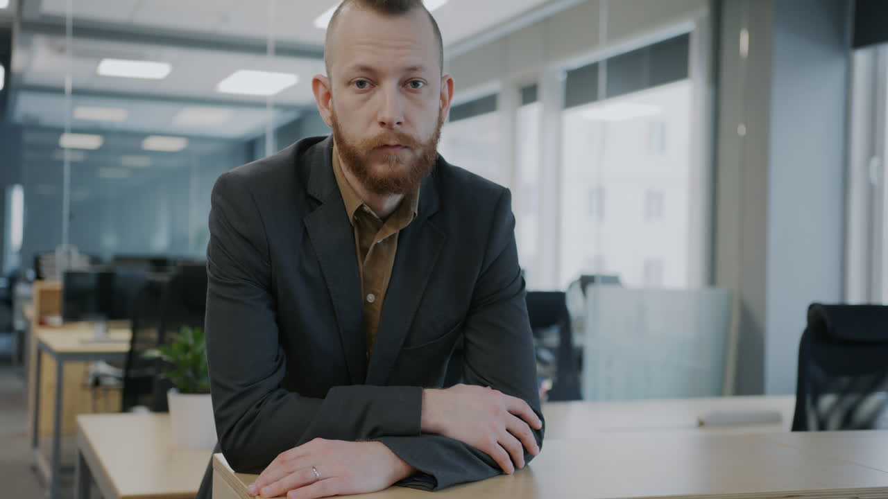 Homem de negócios no escritório