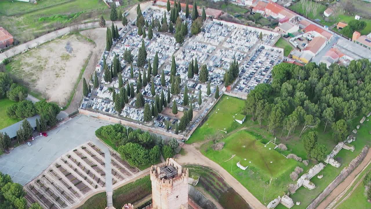 Castillo de La Mota y vista del horizonte