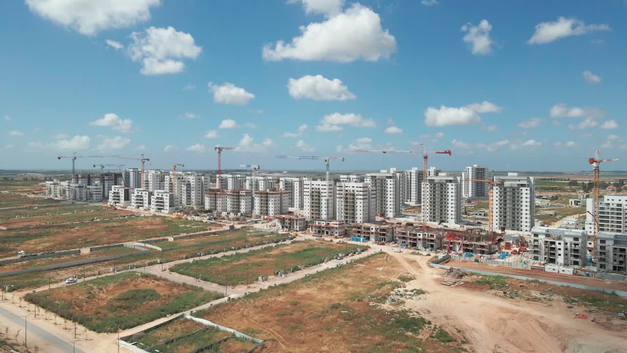 nuevos edificios de barrio en la nueva ciudad del distrito sur en plano general