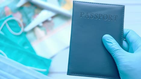pasaporte con medidas de protección durante el viaje