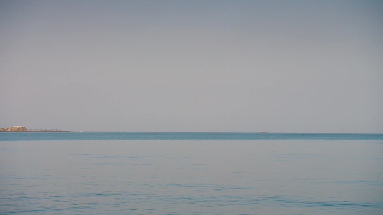 una toma panorámica revela el horizonte de la ciudad de panamá panamá