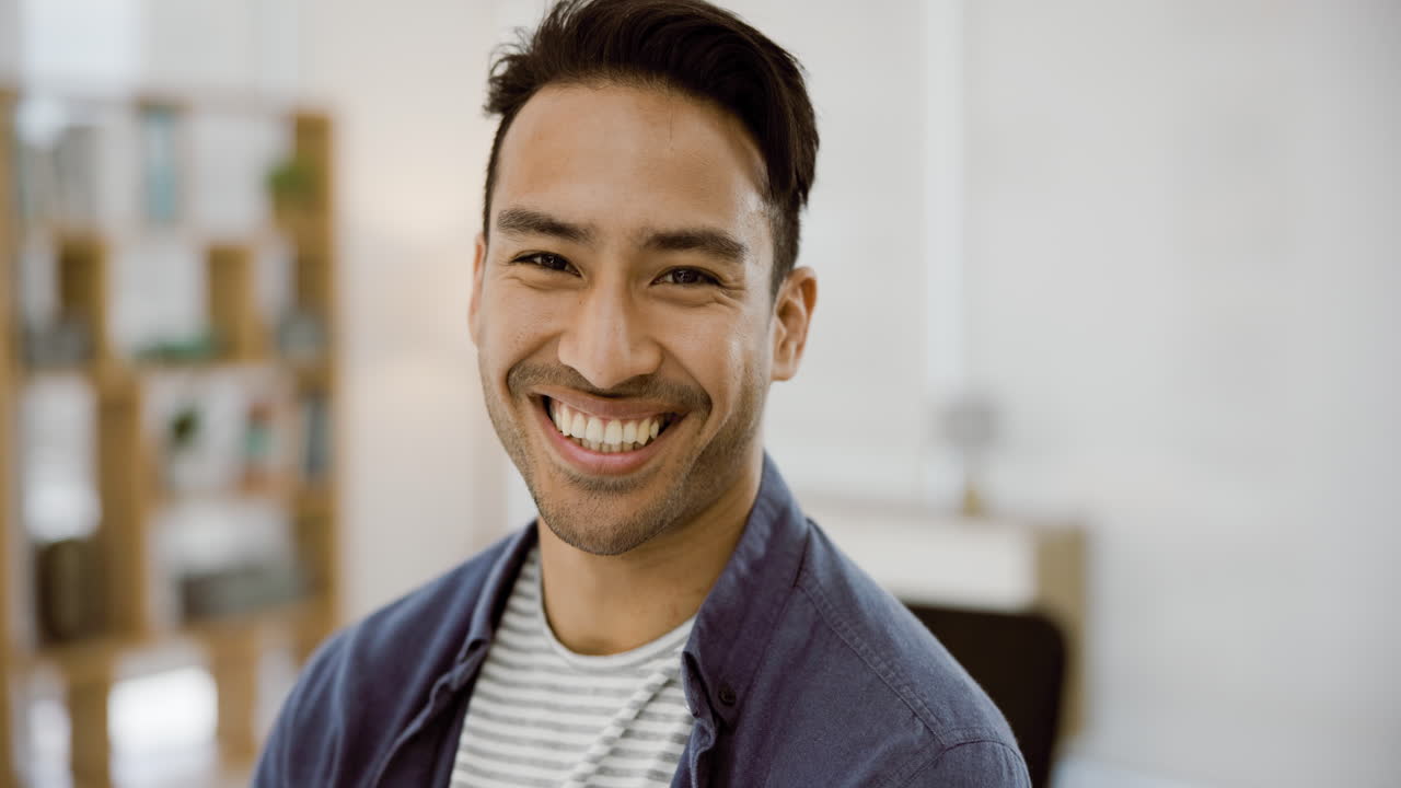 retrato de un hombre feliz