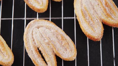 fresh baked cookies on baking tray 4k