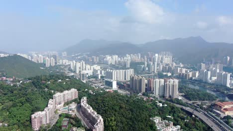 Vista-Aérea-De-Los-Mega-Edificios-Residenciales-Frente-Al-Mar-De-Sha-Tin-De-Hong-Kong