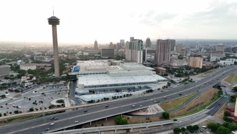 San-Antonio-skyline-at-sunset