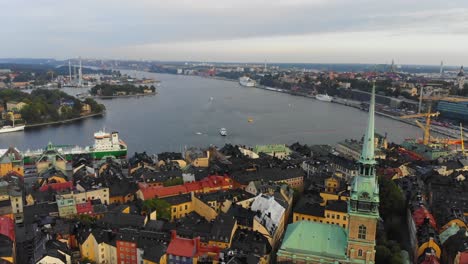 Drohnenschuss-Von-Stockholm-über-Gamla-Stan