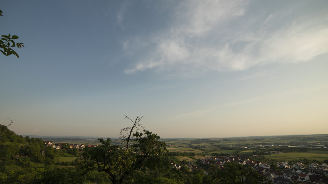 독일 스와비안 장백의 석양의 저속 촬영 이미지