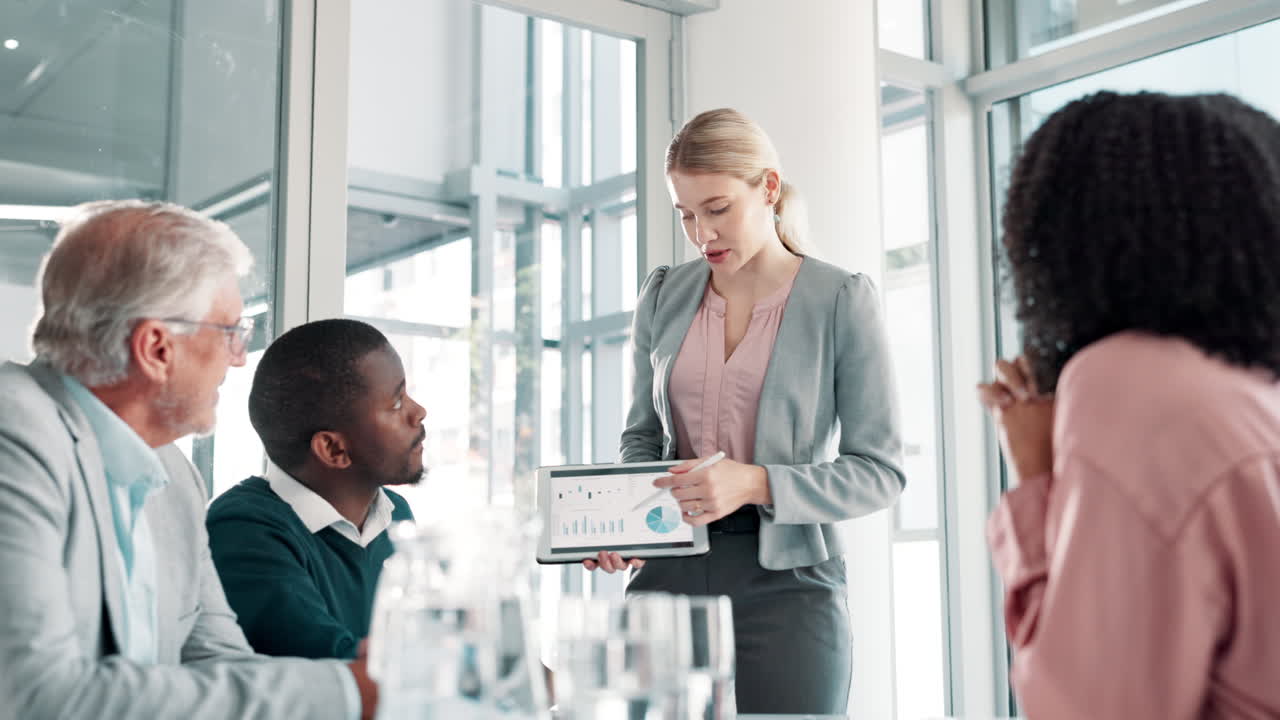 Business Team Meeting Presentation