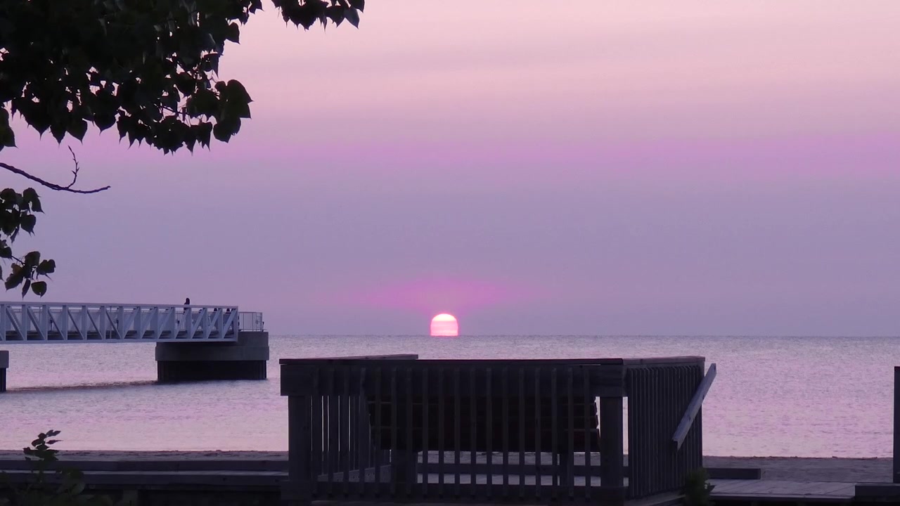 Solopgang over Lake Huron