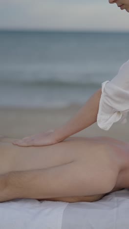 relaxing back massage on the beach
