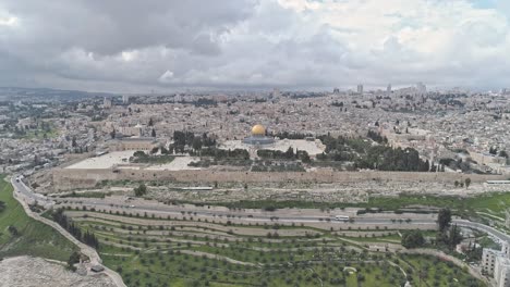 imágenes aéreas del monte del templo en la ciudad vieja de jerusalén
