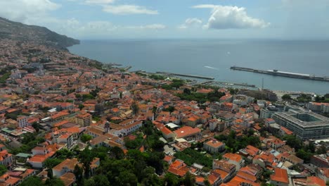 imágenes filmadas en madeira, portugal, en la ciudad capital de funchal