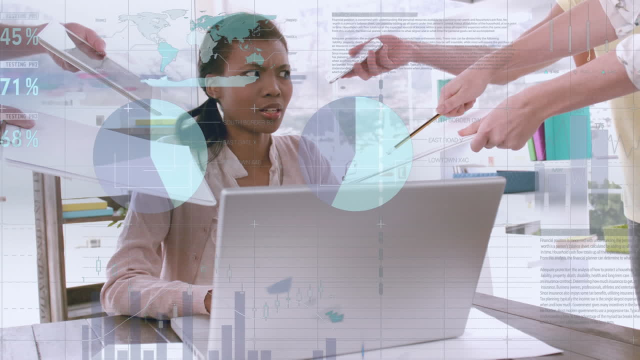 joven mujer de negocios estresada sosteniendo su cabeza