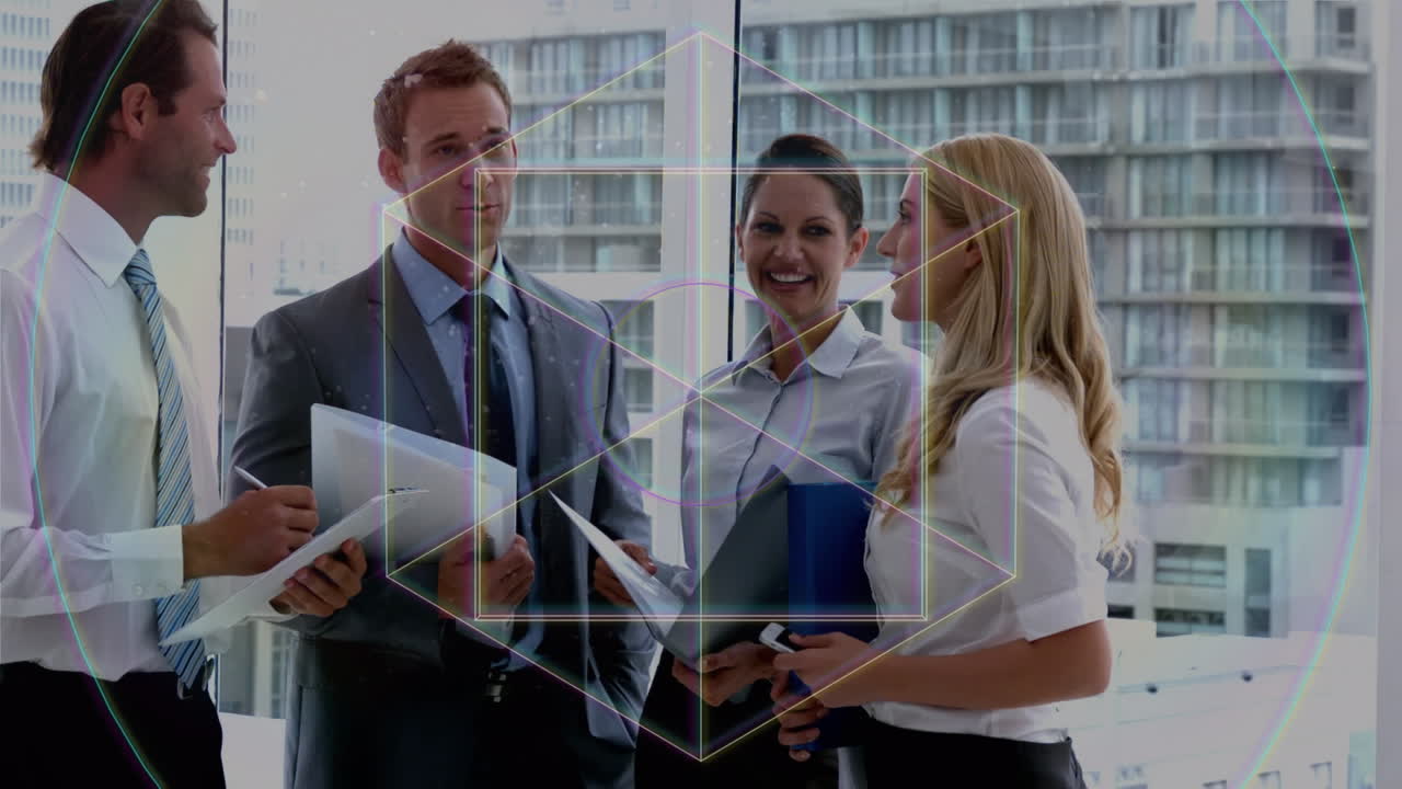 animación de cubos moviéndose sobre diversos hombres de negocios en la oficina.