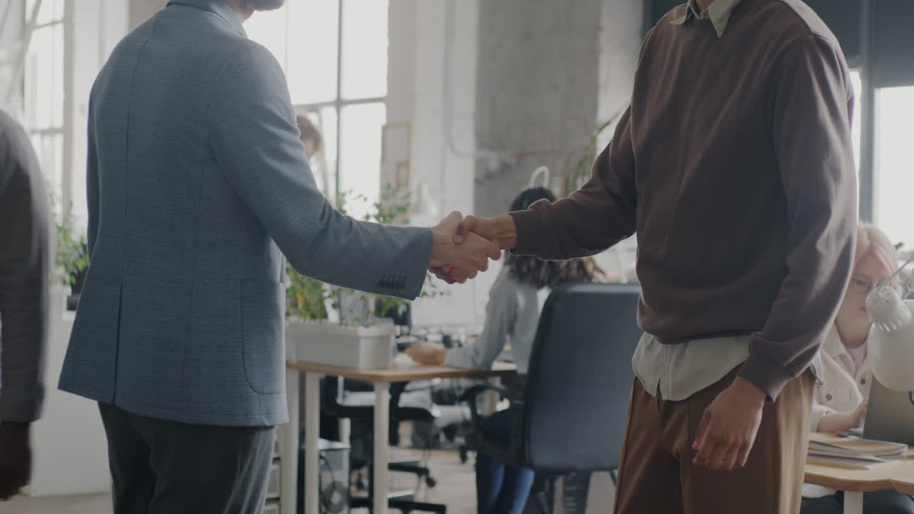 Business Collaboration in Modern Office