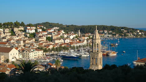 Panoramablick-Auf-Die-Stadt-Hvar-Auf-Der-Insel-Hvar-In-Kroatien