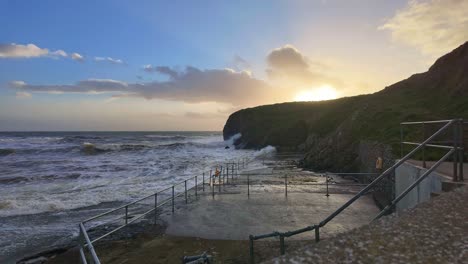 Timelapse-Costa-Irlanda-Noviembre-Invierno-Waterford-Annestown-Tormenta-De-Invierno-Mar-Embravecido