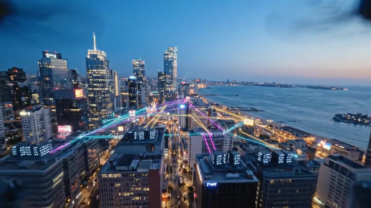 Vista Aérea Deslumbrante de um Horizonte de Cidade de Alta Tecnologia ao Crepúsculo com Luzes de Néon Vibrantes e um Drone Capturando a Paisagem Urbana do Alto.