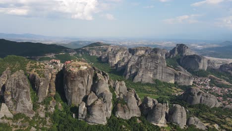 Aerial-view-of-Meteora