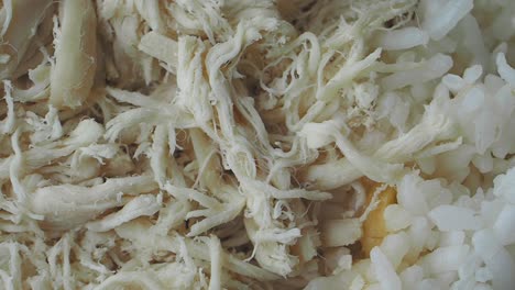 pollo desmenuzado