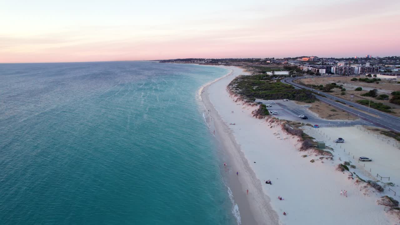 오스트레일리아 서부 퍼스 의 해가 지는 동안 포트 비치 의 공중 사진