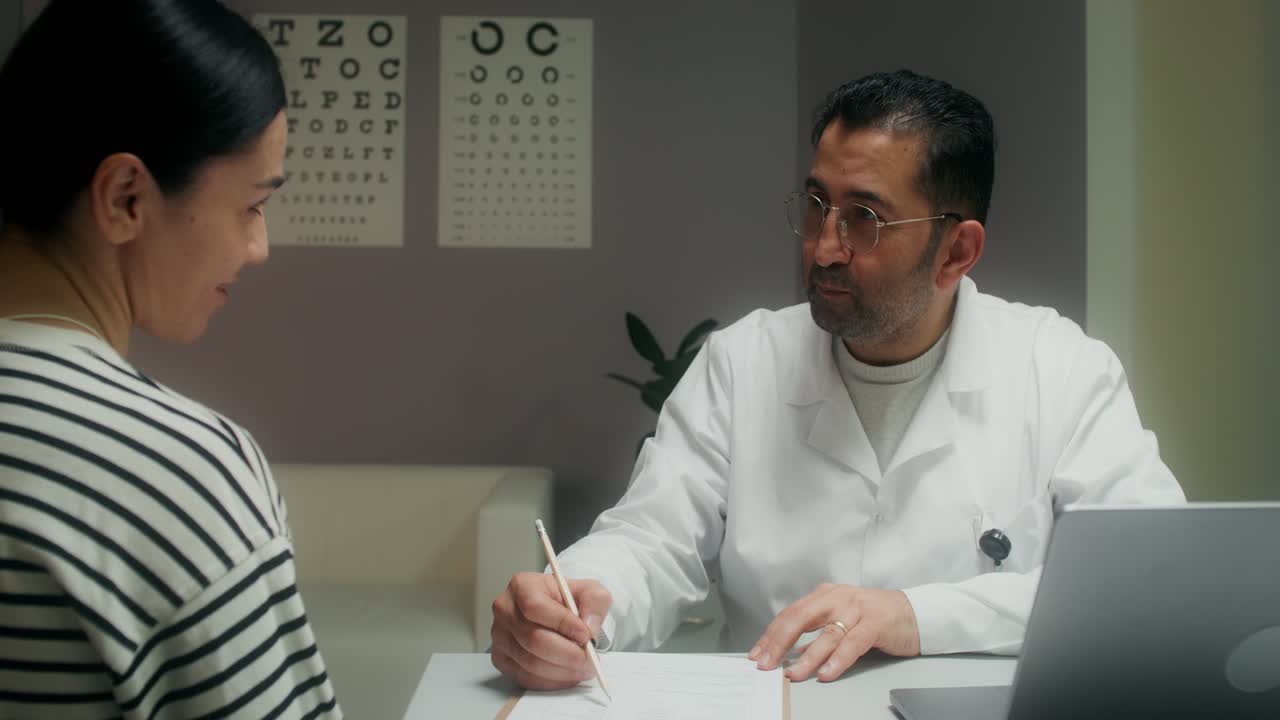 consultazione del medico e del paziente