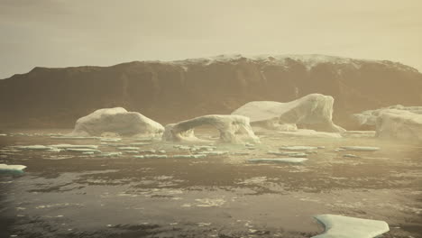 Iceberg-En-La-Costa-Sur-De-Groenlandia