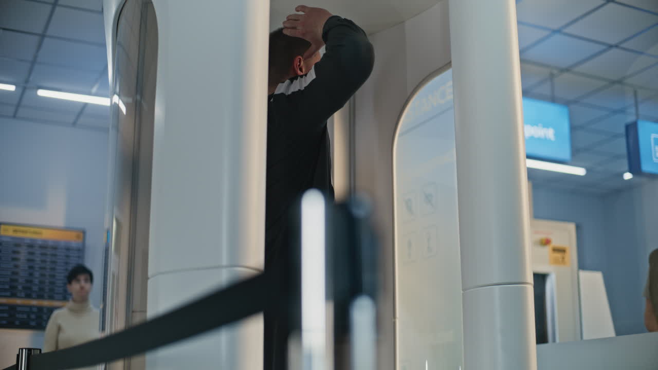 공항 보안 체크포인트