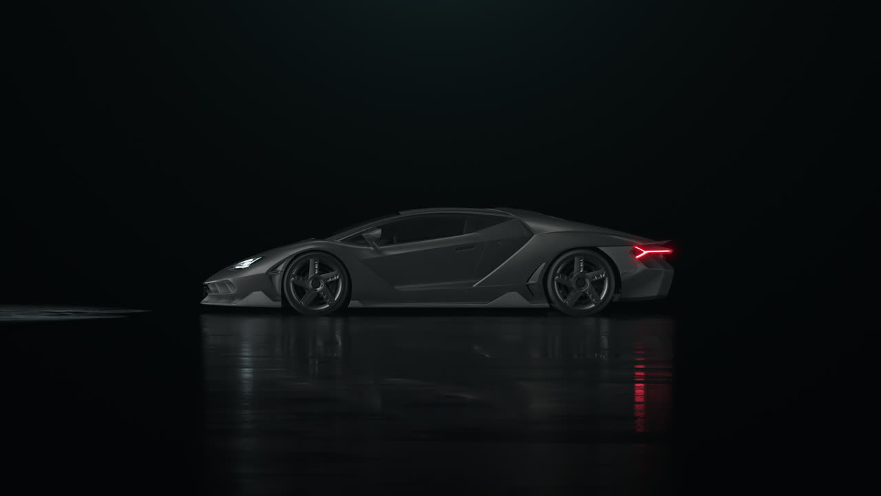 Un'auto sportiva entra nell'inquadratura lateralmente