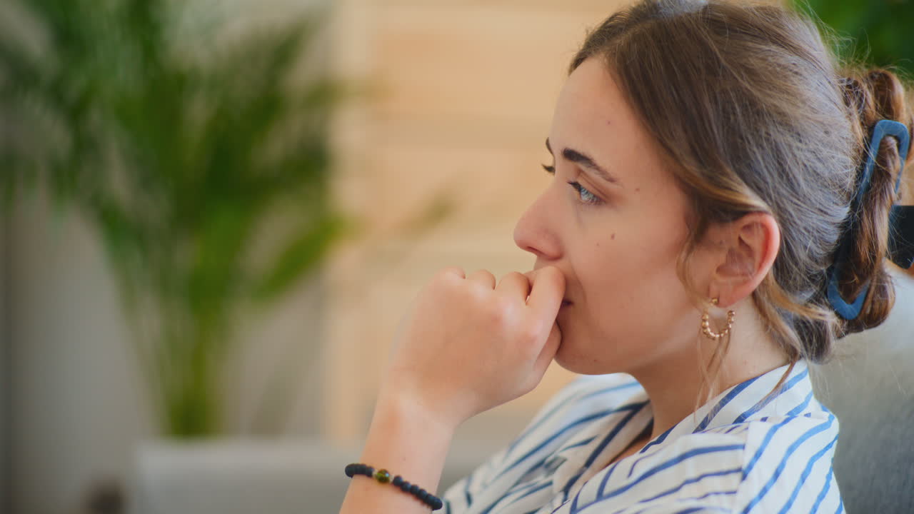 retrato de mujer enojada sin éxito