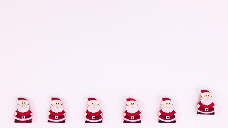 santa claus de navidad moviéndose en la parte inferior del tema blanco.