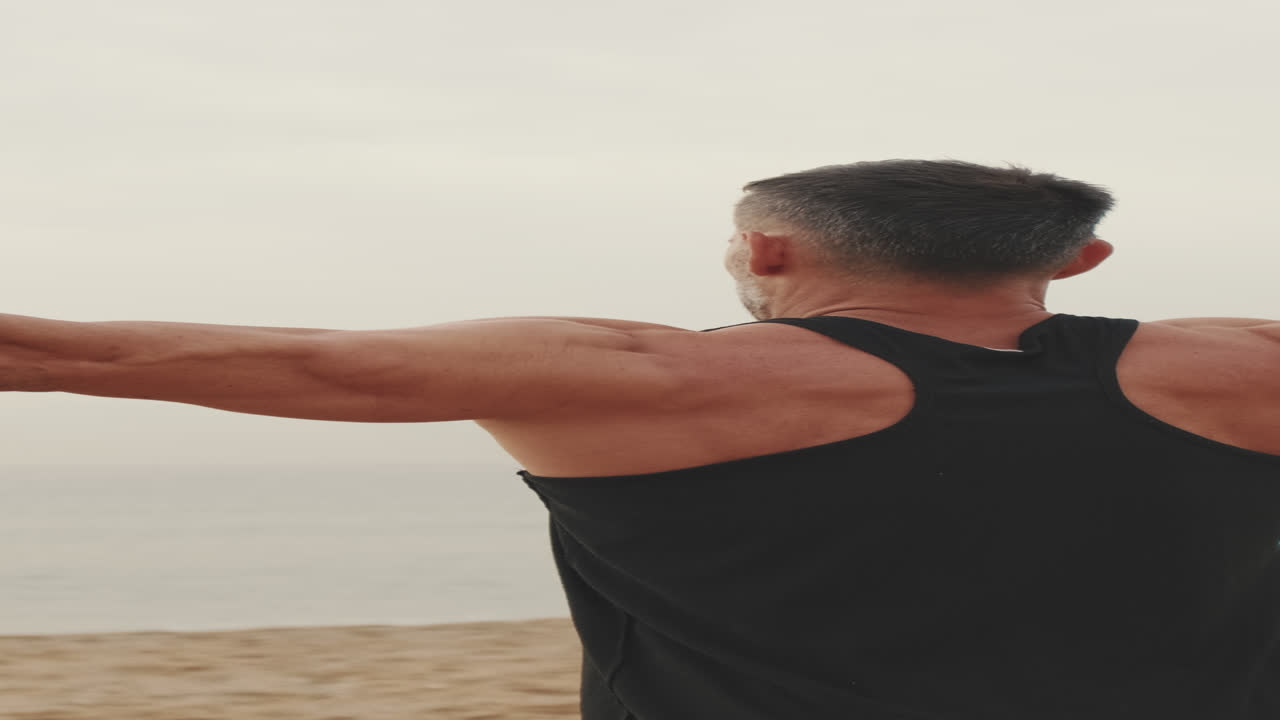 L'uomo sulla spiaggia