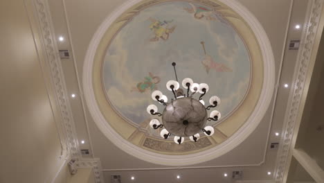 Ashford-Estate-Chandelier-and-Ceiling