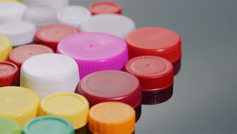 pocas tapas de botellas de plástico - industria de reciclaje de procesamiento de plásticos