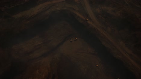vista aérea de una mina a cielo abierto