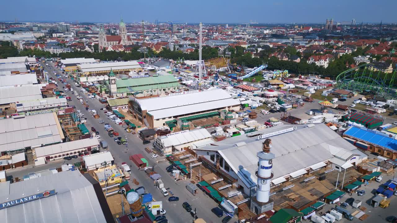 테레시엔비에스 10월 축제, 개막 전  ⁇ 은 날
