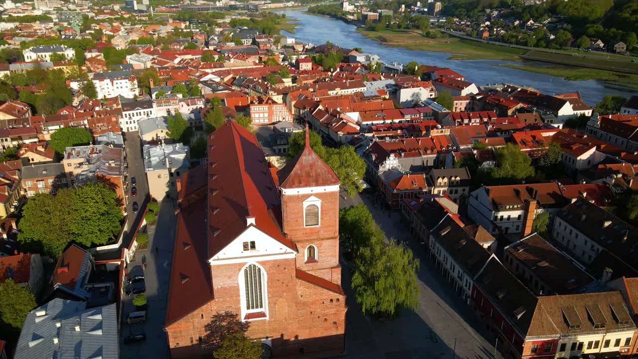 tomada de un avión no tripulado de la catedral-basílica de san