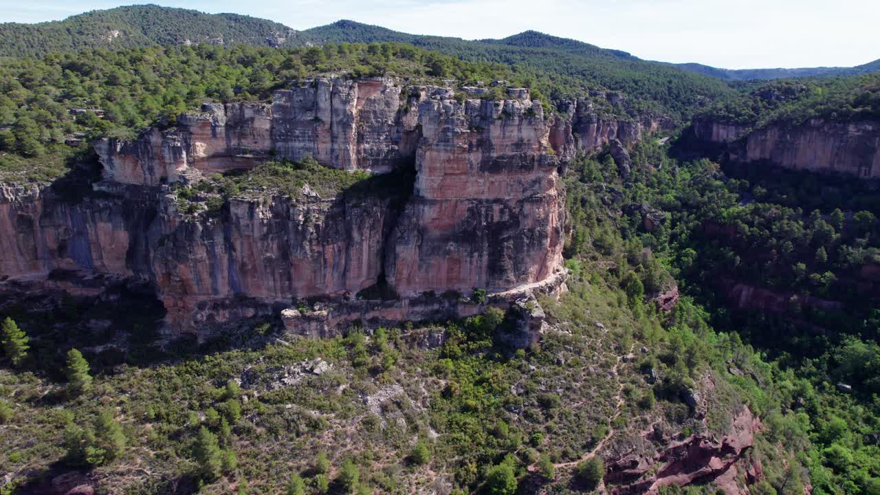 grandes rocas para escalar en siurana