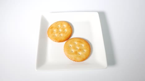 round cracker